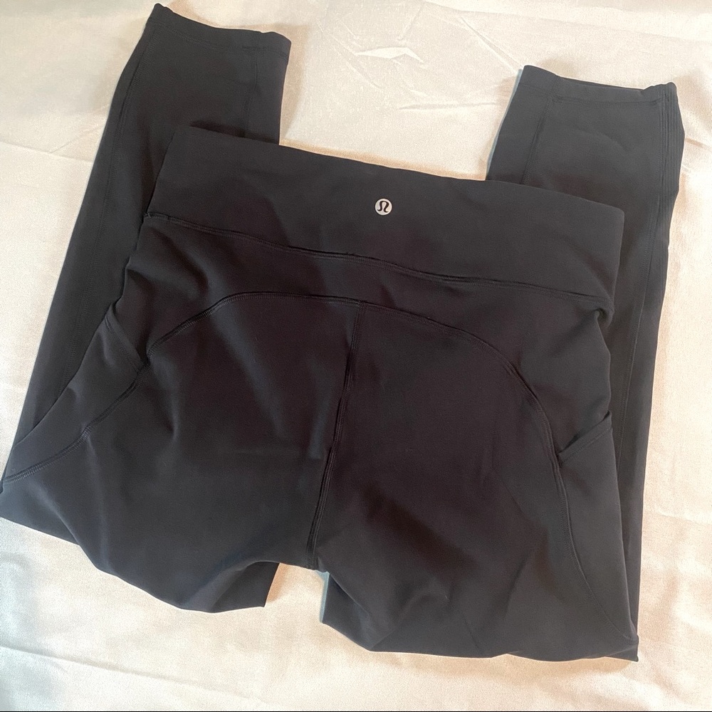 Lululemon Invigorate HR 23” 7/8 Crop Everlux Leggings size 10 EUC Black